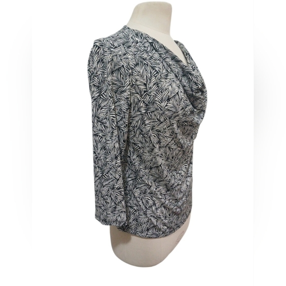 MSK Black and White Patterned Blouse With Sequtns - Picture 3 of 6